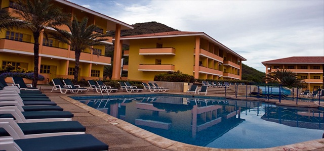 DUNES HOTEL & BEACH RESORT
